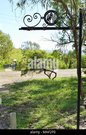 Commonwealth servizio di quarantena segno, Shelly Cove trail a Cape Pallarenda Conservation Park Queensland Australia Foto Stock