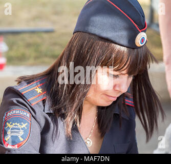 Samara, Russia - 17 Settembre 2017: donna non identificato funzionario di polizia dalla Russia in uniforme Foto Stock