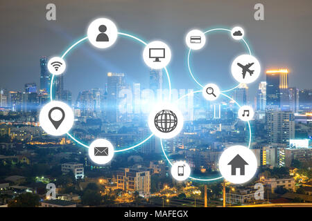 Cityscapes rete con icona del viaggio e icona di shoping Foto Stock