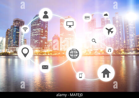 Cityscapes rete con icona del viaggio e icona di shoping Foto Stock