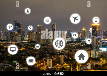 Cityscapes rete con icona del viaggio e icona di shoping Foto Stock