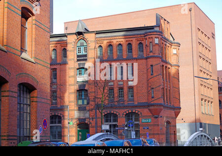 Magazzino Blocco U, piccolo magazzino in, Speicherstadt, la storica area del porto di Amburgo, revival gotico di stile tardo XIX inizio xx secolo Foto Stock