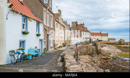 New Scenic 5 posti in vista Pittenweem, in Fife, sulla costa orientale della Scozia. Foto Stock