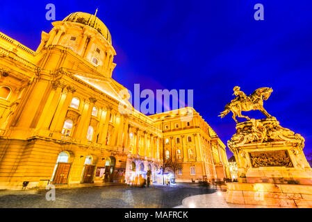 Budapest, Ungheria. Il Castello di Buda, costruita sulla punta meridionale della collina del castello, architettura barocca. Foto Stock