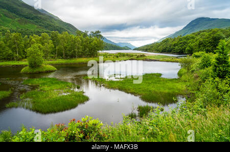 Loch Leven come visto da a Kinlochleven, in Perth and Kinross consiglio area, Scozia centrale. Foto Stock