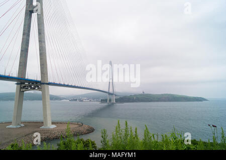 Il ponte di Russky russo Bridge è un ponte sul Bosforo orientale. Foto Stock