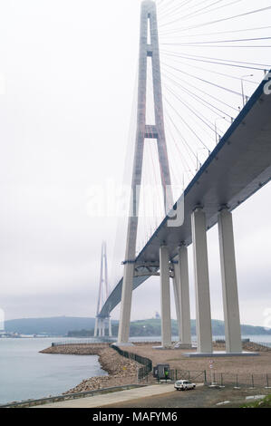 Il ponte di Russky russo Bridge è un ponte sul Bosforo orientale. Foto Stock