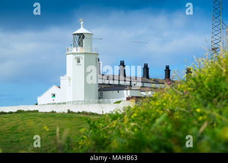 Lizard faro, un edificio classificato Grade II, in piedi sulla parte più meridionale di Inghilterra su Lizard Point penisular Foto Stock