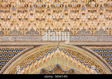 Il Marocco, Fes, Fes el Bali, Medina, la Moschea di Kairaouine, la moschea di al-Qarawiyyin, decorazione Foto Stock