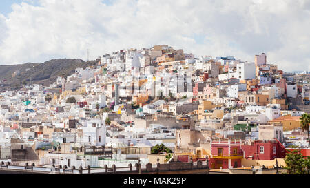 La vista su tutta la città di Las Palmas verso 'il dipinto di collina' sull'isola spagnola di Gran Canaria. Foto Stock