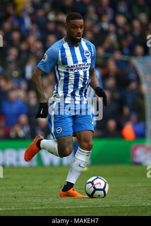 Brighton avanti olandese Jurgen Locadia durante il match di Premier League tra Brighton e Hove Albion e Leicester City presso la American Express Community Stadium di Brighton e Hove. 31 Mar 2018 Foto Stock