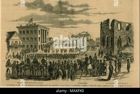 Stampa di soldati in primo piano la visione di una processione funebre in background. Sul lato destro dell'immagine è un edificio distrutto. Altri edifici sono al centro e a sinistra. 'Nuovo Court-House - ora ospedale militare Bunking House. Vecchio Court-House, bruciato Ottobre 27. I funerali del uccisi di FREMONT'S body-guard, sottoil COMAND DI GRANDI ZAGONYI, a Springfield, Missouri, 28 ottobre. - Da uno schizzo del nostro artista speciale in loco." (stampato immagine sotto). Si riferisce ai principali Charles Zagonyi. Da Frank Leslie illustrato giornale. Titolo: "i funerali di ucciso di Fremont il corpo Foto Stock