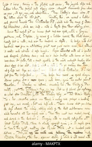 Descrive una visita a Mammoth Cave in Kentucky. Trascrizione: luce che brucia, ballare sulle pieghe di schermo di roccia, le scogliere frastagliate e massi al di sotto, il temibile pendenza del golfo a strapiombo, dritto verso il basso da dove abbiamo lo sguardo, ogni occhio, stupore e ammirazione. Da Shelby ?s dome, sopra, al fondo abisso ?tis 160 piedi. La chiusura di questa, saliamo una scaletta e procedere verso l'abisso che termina la gamma di camere deserte, che sono un mezzo miglio di lunghezza dal loro luogo di partenza. In tutta questa terribile pit nessun piede umano aveva mai accelerato, fino a quando un gentiluomo georgiano e Stephen [vescovo], da mea Foto Stock