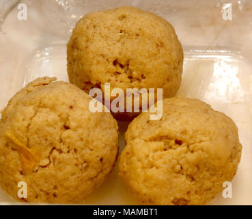 Matzah di palline in un piatto Foto Stock