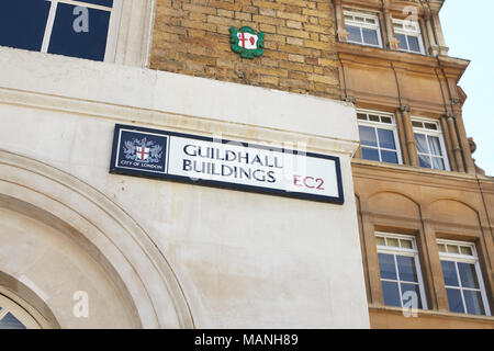 Londra - Maggio 2017: Guildhall edifici segno Street, London EC2, dettaglio. Foto Stock