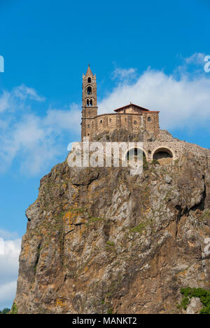 Saint-Michel d'Aiguille cappella sulla roccia a Le-Puy-en-Velay , Le Puy en Velay, Haute Loire, Francia Foto Stock