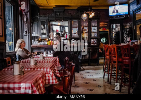 Fanellis Cafe tradizionali pub di stile a Soho, Manhattan, new york Foto Stock