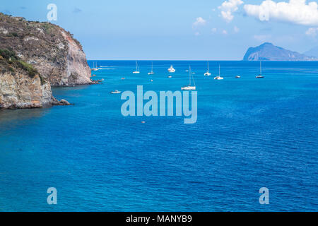 Il vulcano Stromboli appartiene all'arcipelago delle isole eolie. Foto Stock