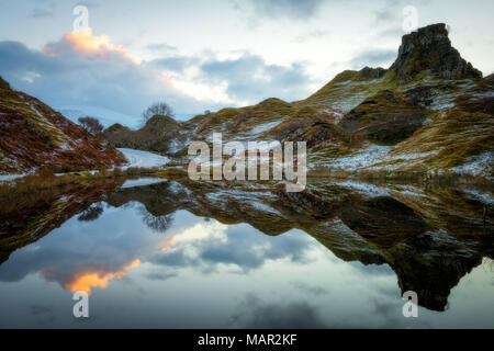 Fairy Glen a sunrise, Isola di Skye, Ebridi Interne, Scotland, Regno Unito, Europa Foto Stock