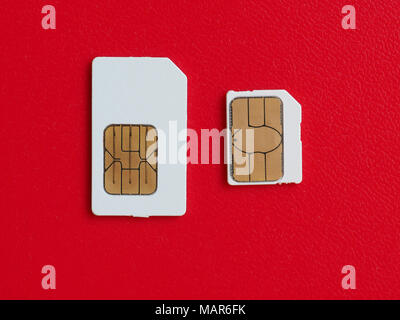 SIM e carte USIM utilizzati nella telefonia mobile di dispositivi come telefoni cellulari e smart phone Foto Stock