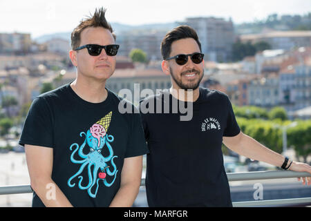 Mark Hoppus e Linkin Park il cantante e produttore Mike splenduto frequentare il Photocall Midem 2017, 7 giugno 2017, a Cannes, Francia Foto Stock