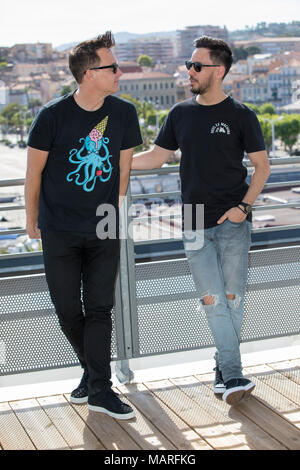 Mark Hoppus e Linkin Park il cantante e produttore Mike splenduto frequentare il Photocall Midem 2017, 7 giugno 2017, a Cannes, Francia Foto Stock