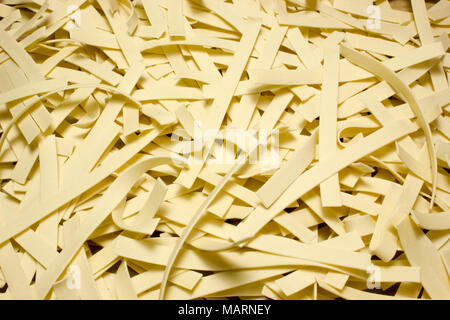 Ampia tagliatelle italiano come sfondo Foto Stock