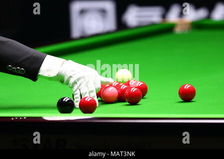 Beijing, Pechino, Cina. 3 apr, 2018. Pechino, Cina-3a aprile 2018: Cinese snooker player Ding Junhui compete con Craig Steadman a Snooker China Open 2018 a Pechino, 3 aprile 2018. Credito: SIPA Asia/ZUMA filo/Alamy Live News Foto Stock