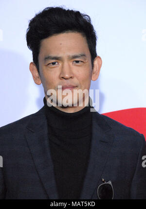 WESTWOOD, CA - 03 aprile: attore John Cho assiste la premiere di Universal Pictures' 'bloccanti' al Regency Village Theatre il 3 aprile 2018 a Westwood, California. Foto Stock