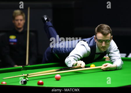 Pechino, Cina. 4 apr, 2018. SAM CRAIGIE compete con N. Robertson a Snooker China Open 2018 a Pechino. Credito: SIPA Asia/ZUMA filo/Alamy Live News Foto Stock