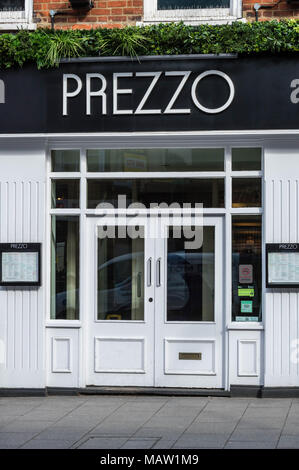 Prezzo ristorante gruppo chiusure: Brentwood Prezzo per chiudere e Tex Mex ristorante Chimichanga ha già chiuso. Foto Stock