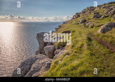 Vista dal punto Neist alle Ebridi Esterne Foto Stock