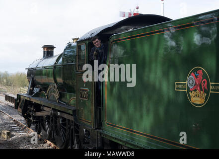 GWR Hall Classe 'Foremarke Hall' locomotiva a vapore a Broadway station, Gloucestershire e Warwickshire Steam Railway, REGNO UNITO Foto Stock