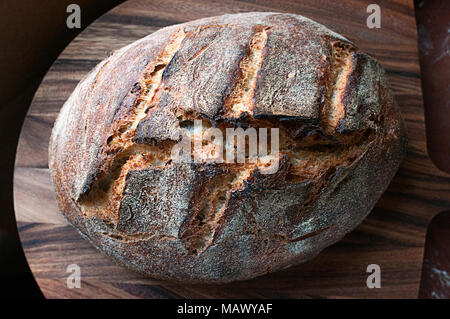 Una pagnotta di pane fatto in casa Foto Stock