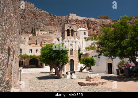 Piccolo altopiano a 'nascosti' città di Monemvasia al Peloponneso in Grecia Foto Stock