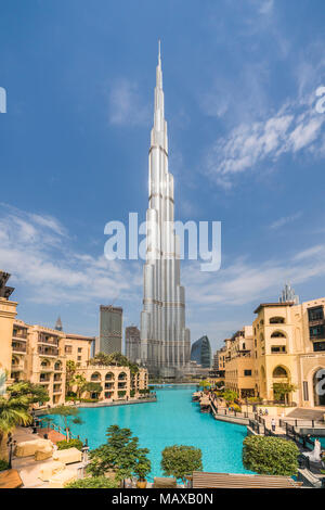 Il Burj Khalifa alto edificio nel centro cittadino di Dubai, UAE, Medio Oriente. Foto Stock