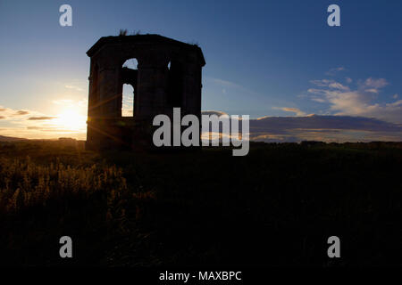 Tempio sulla collina Kenmuir Howwood Scozia Scotland Foto Stock