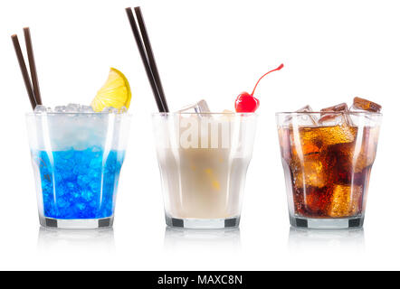 Serie di cocktail con la ciliegia e la paglia di nero Foto Stock