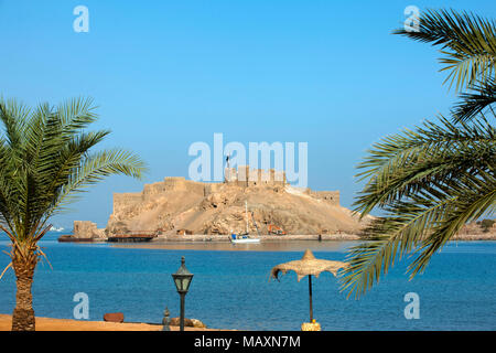 Aegypten ha, il Sinai Ostküste bei Taba, Kreuzritterburg auf der Insel sull'Isola di Corallo Foto Stock