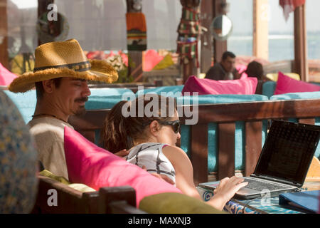 L'Egitto, la penisola del Sinai, Dahab, "amici" Ristorante Foto Stock