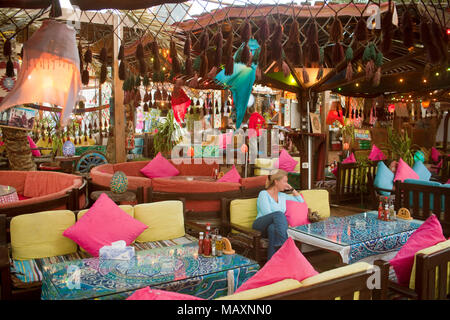 L'Egitto, la penisola del Sinai, Dahab, "amici" Ristorante Foto Stock