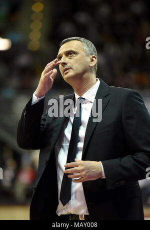 Monaco di Baviera, Germania. 04 apr, 2018. 04 aprile 2018, Germania, Monaco di Baviera: Basket, Bundesliga, FC Bayern Munich vs ratiopharm Ulm. Monaco di Baviera trainer di Dejan Radonjic. Credito: Andreas Gebert/dpa/Alamy Live News Foto Stock