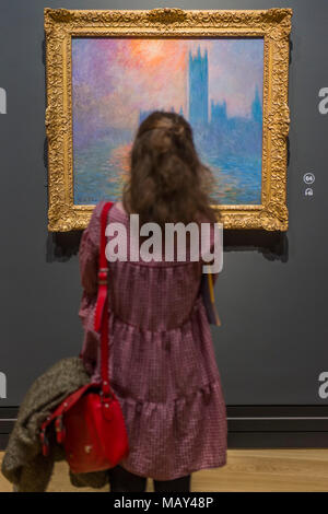 National Gallery di Londra, Regno Unito. 5 Aprile, 2018. Case del Parlamento al tramonto, 1904 - Il Credit Suisse mostra: Monet & architettura una nuova mostra nell'ala Sainsbury della National Gallery. Credito: Guy Bell/Alamy Live News Foto Stock