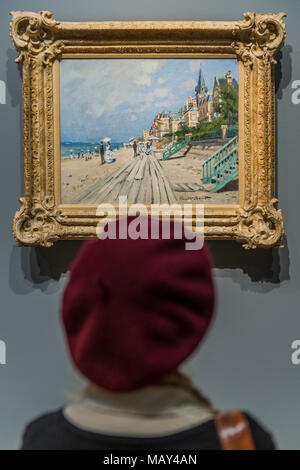 National Gallery di Londra, Regno Unito. 5 Aprile, 2018. La spiaggia di Trouville, 1870 - Il Credit Suisse mostra: Monet & architettura una nuova mostra nell'ala Sainsbury della National Gallery. Credito: Guy Bell/Alamy Live News Foto Stock