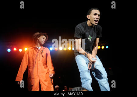 Khleo Thomas e Thomas Khameel eseguire all'estate esplosione presso la Sports Arena Il 20 agosto 2011 a Los Angeles, California. Foto Stock