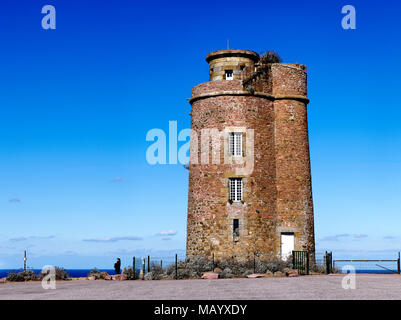 Vecchio faro Phare, Cap Frehel, Costa Smeralda, Côte d'Émeraude, Bretagna Francia Foto Stock