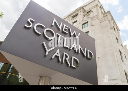 New Scotland Yard, Victoria Embankment, London, Regno Unito Foto Stock