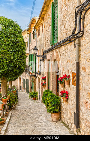 Impressione di Valldemossa nelle montagne Tramuntana in Maiorca Foto Stock