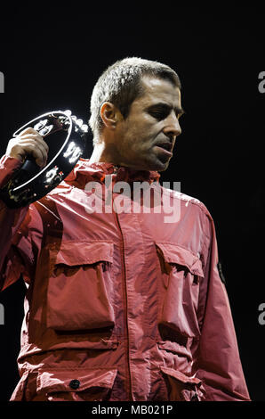 Liam Gallagher suonare dal vivo a Leeds Arena. Foto Stock