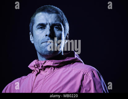 Liam Gallagher suonare dal vivo a Leeds Arena. Foto Stock